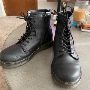 dr martens zip up boots